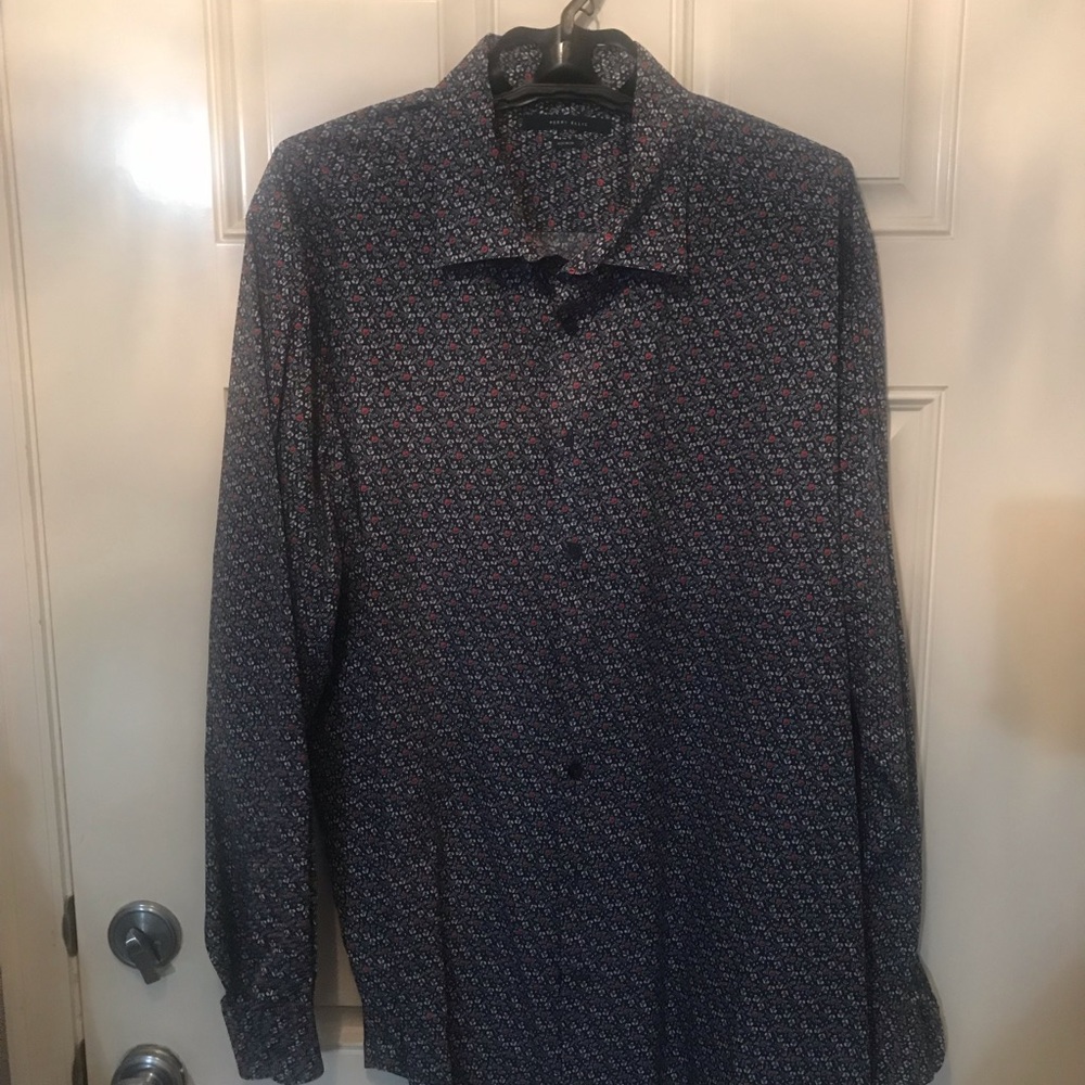 Men’s long sleeve dress shirt